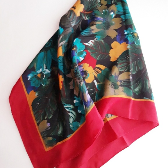 Vintage Mod Floral Large Square Scarf - Picture 2 of 7